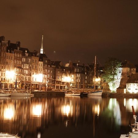 Апартаменти Escapade Au Coeur De Honfleur Avec Parking Prive Et Vue Panoramique Екстер'єр фото